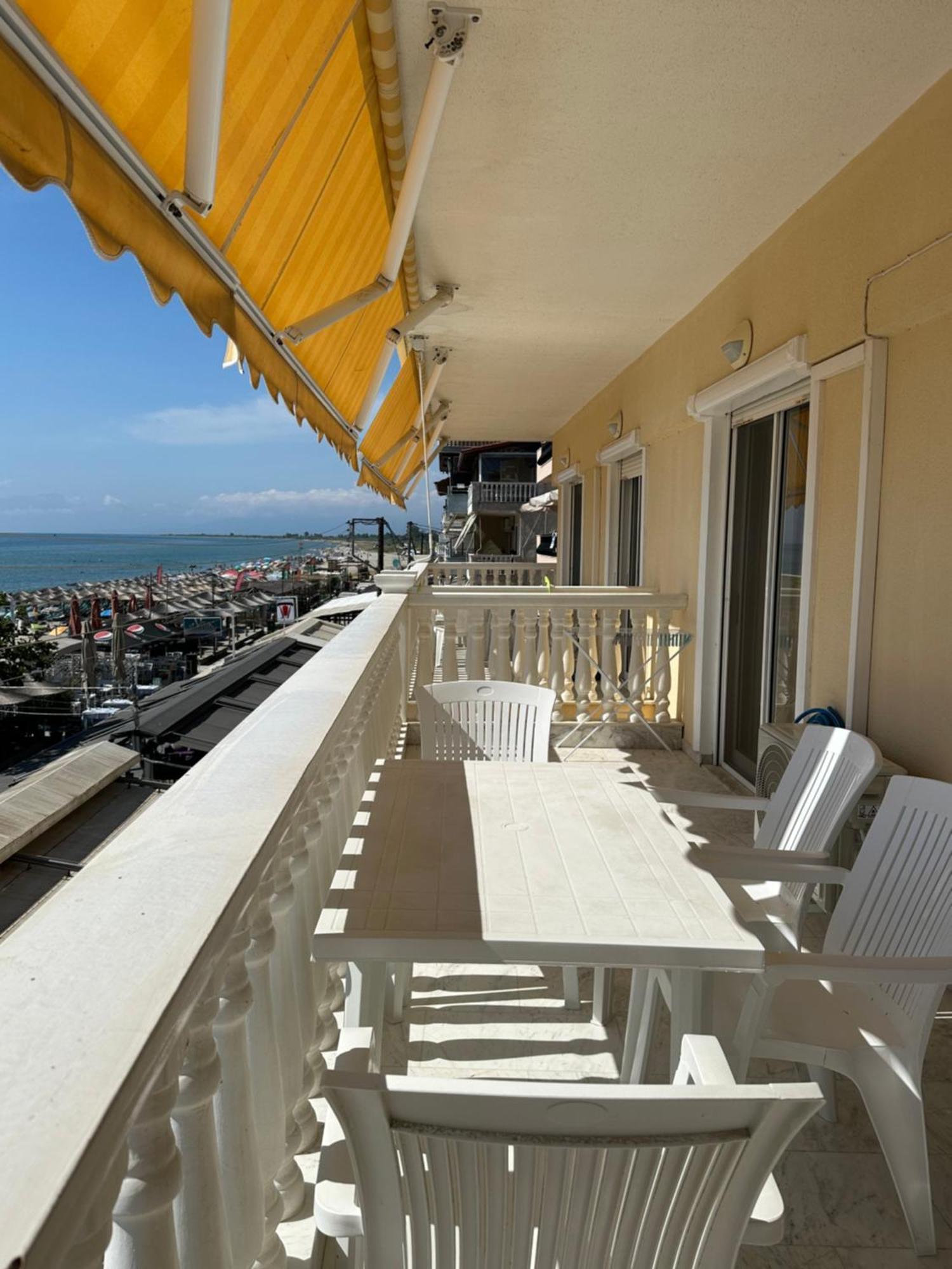 Olympic Beach Rooms Extérieur photo