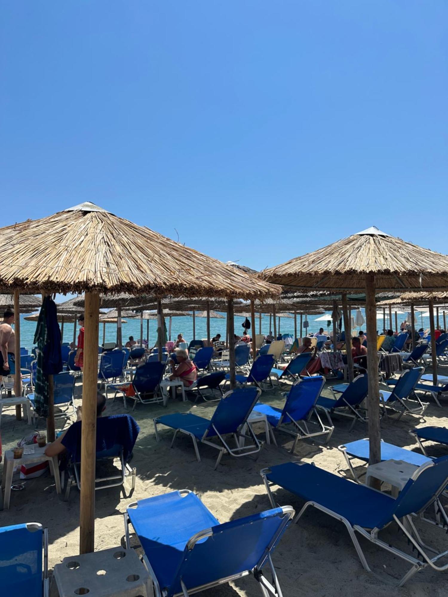 Olympic Beach Rooms Extérieur photo